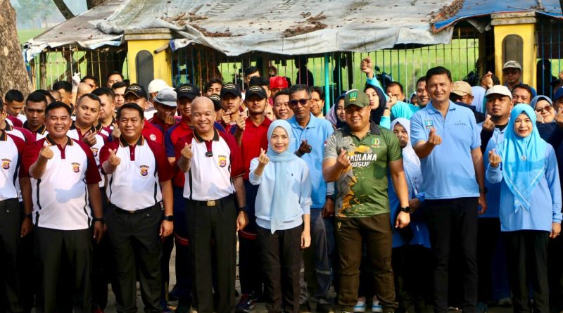 Corve Bareng Kapolda Banten, Bupati Serang Ajak Warga Peduli Lingkungan Bersihkan Sampah