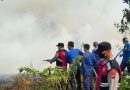 Respon Cepat Aduan 110, Tim Satgas Karhutla Polsek Cikande Amankan Kebakaran Lapak Kertas