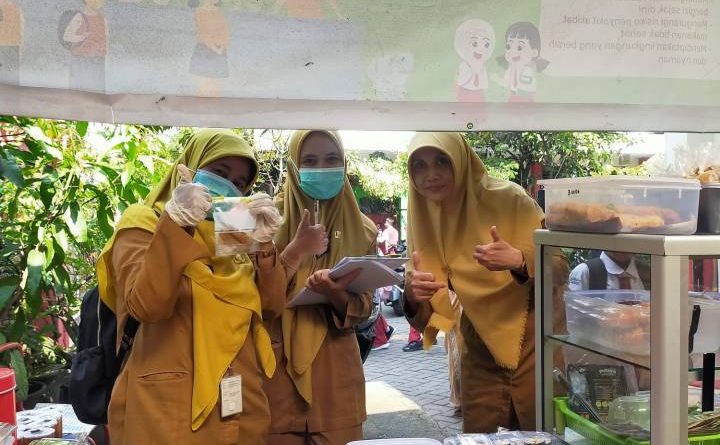 Pastikan Pangan Aman dan Higienis, Puskesmas Panunggangan Inspeksi Kantin Sekolah