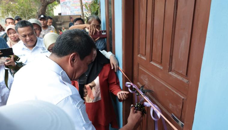 Resmikan Rumah Ibu Siti Rahmawati, Bupati Tangerang: Hasil Gotong Royong dan Kepedulian Nyata Terhadap Sesama